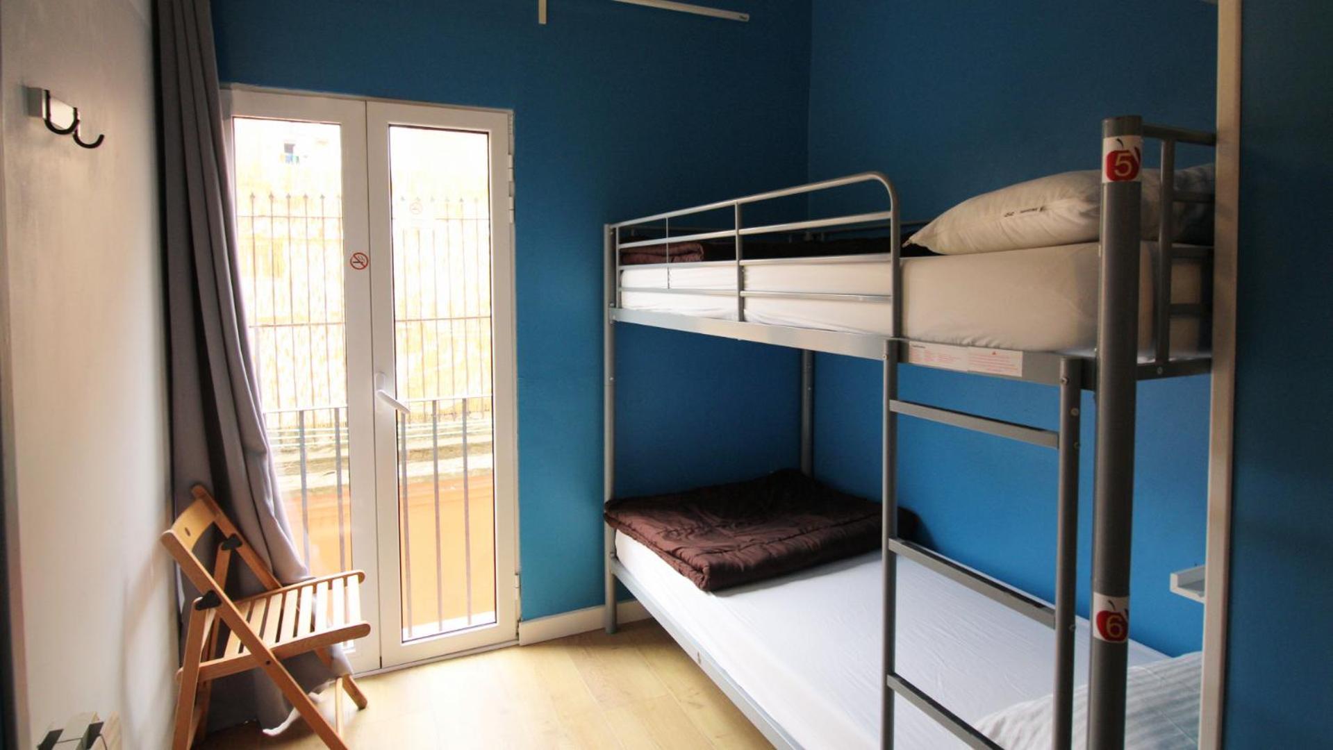 Bett im gemischten 6-Bett-Schlafsaal